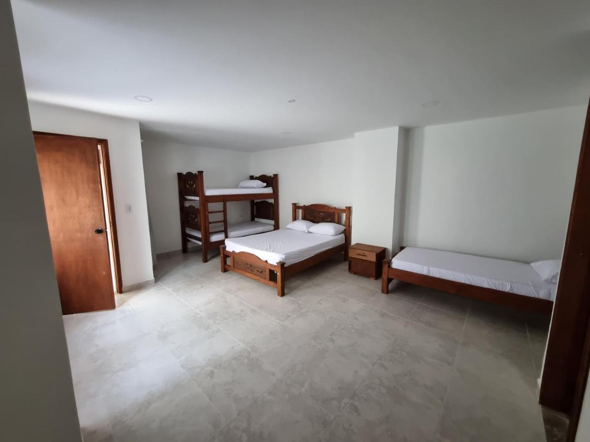 Hotel Antonella Plaza Pinchote ภายนอก รูปภาพ