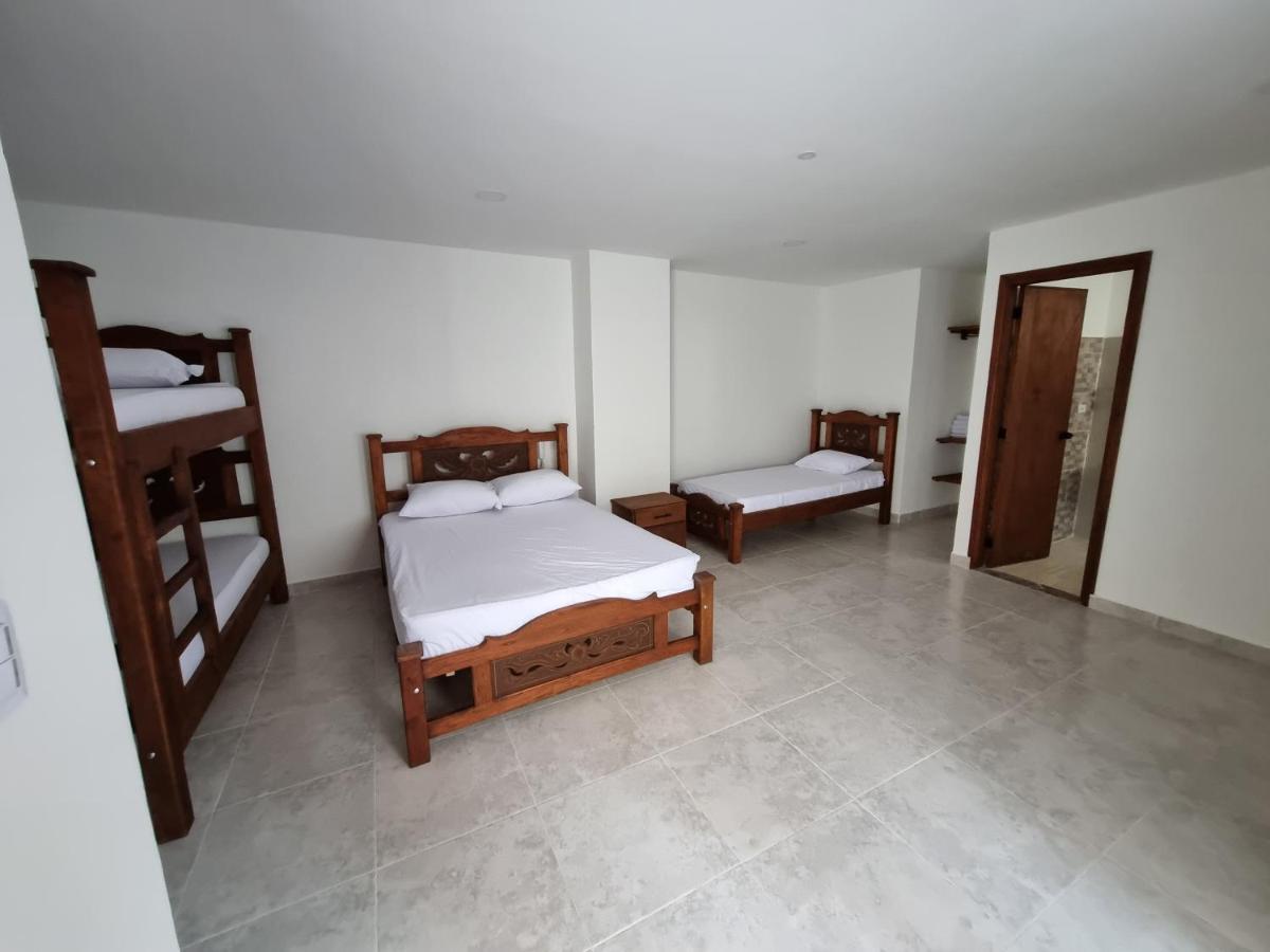 Hotel Antonella Plaza Pinchote ภายนอก รูปภาพ