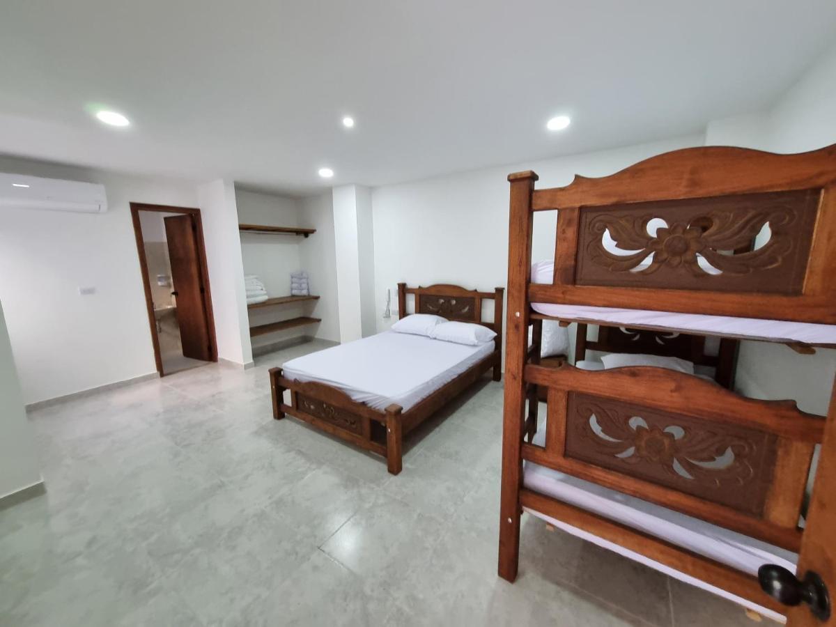 Hotel Antonella Plaza Pinchote ภายนอก รูปภาพ