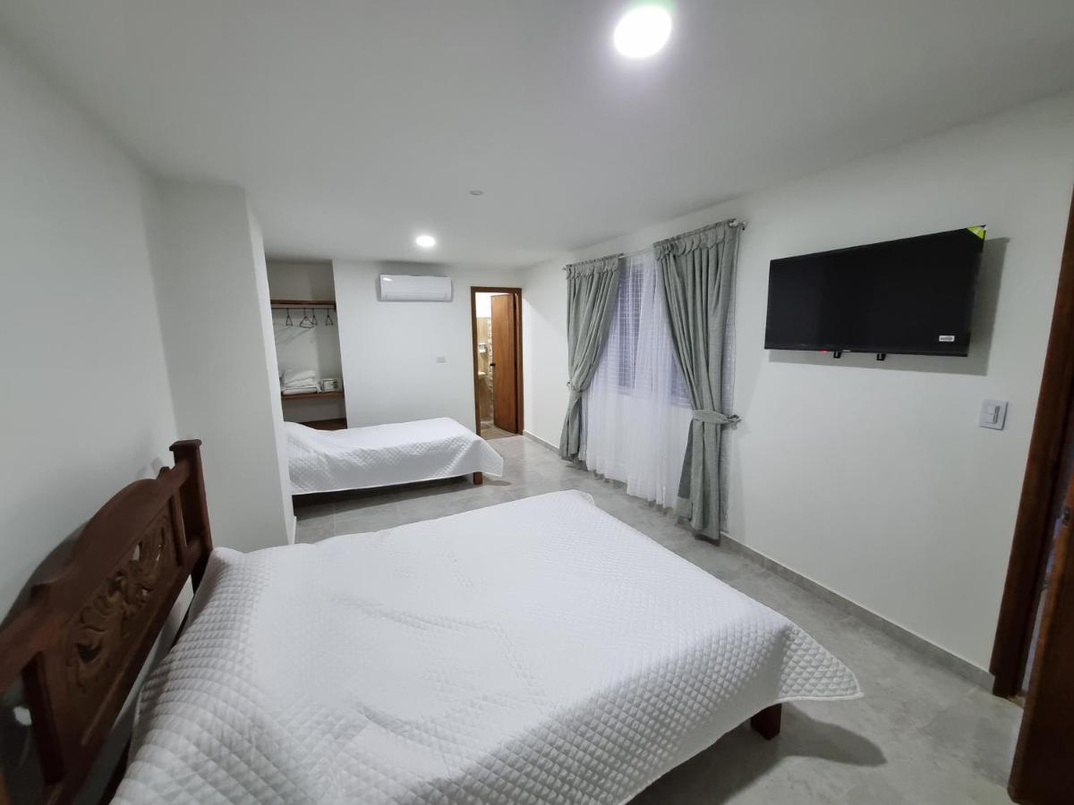 Hotel Antonella Plaza Pinchote ภายนอก รูปภาพ